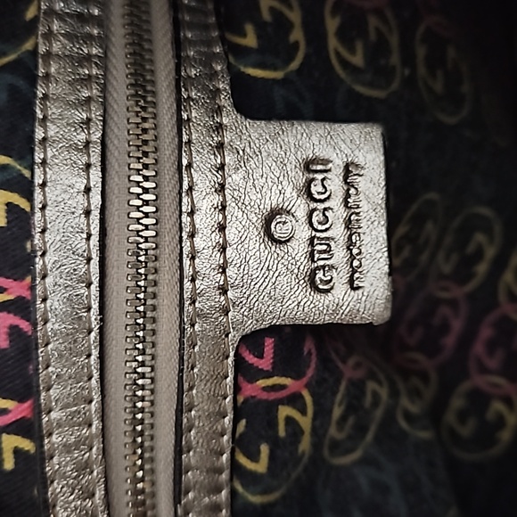 ⚡️Flash Sale $225 with 1.99 Shipping⚡️Vintage Hobo Bag in Metallic Gold - Picture 12 of 13